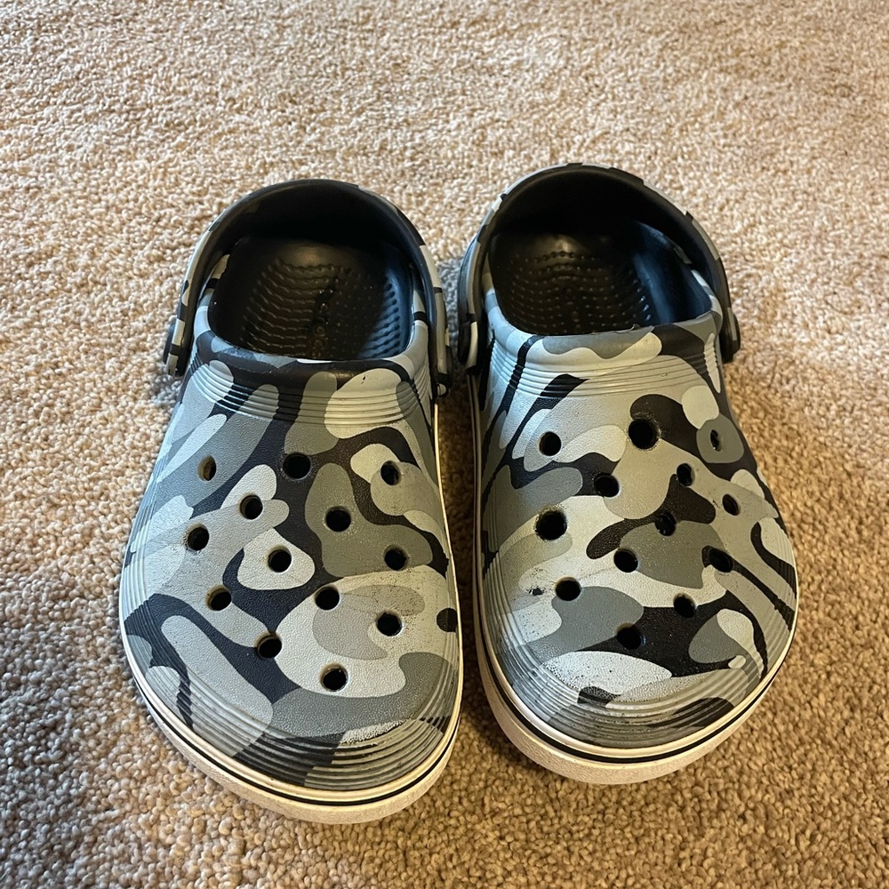 Crocs camo size c13